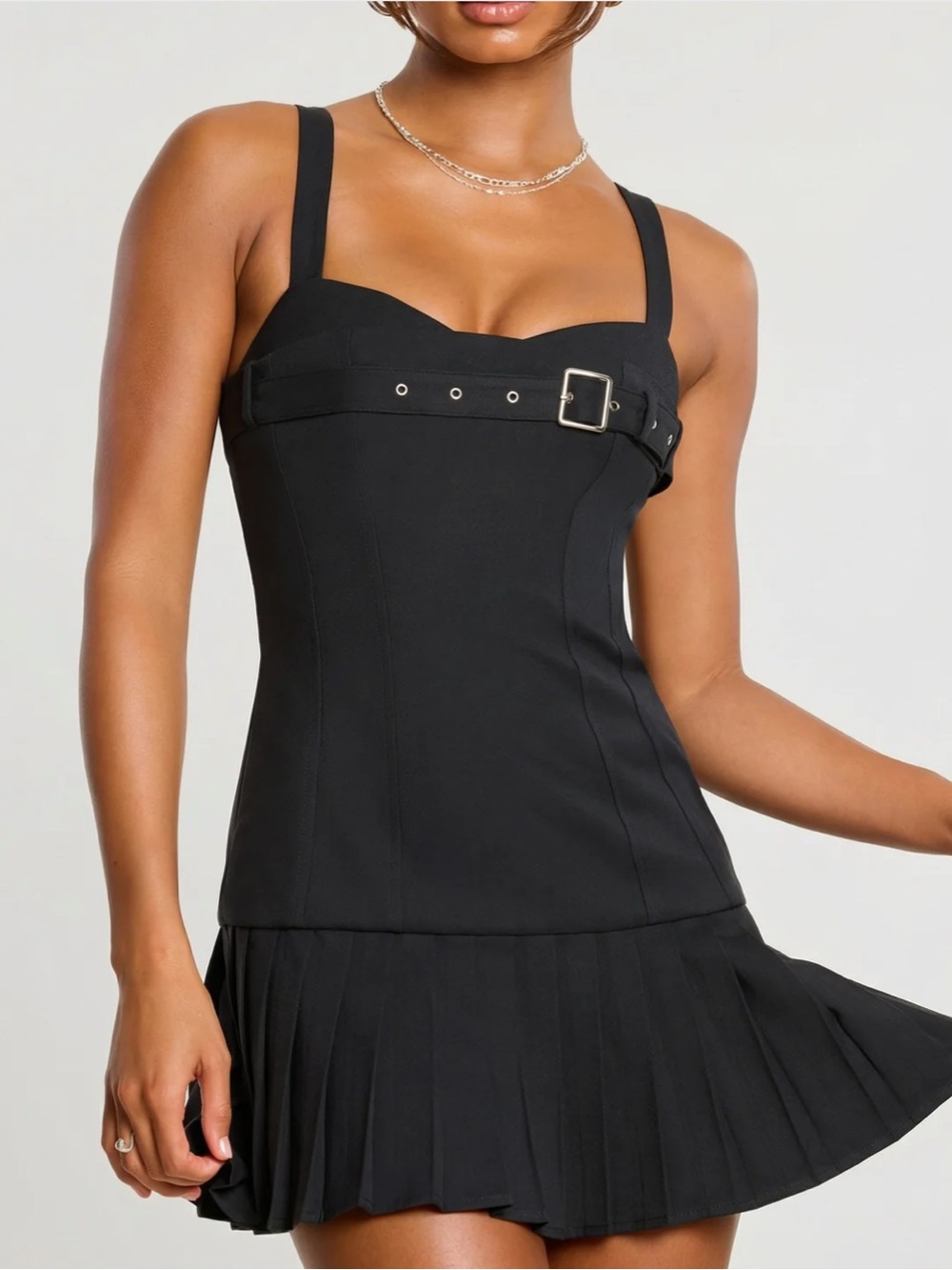 Oh Polly Clover Brushed Twill Drop Waist Kilt Mini Dress in black size U.S. 2 🖤